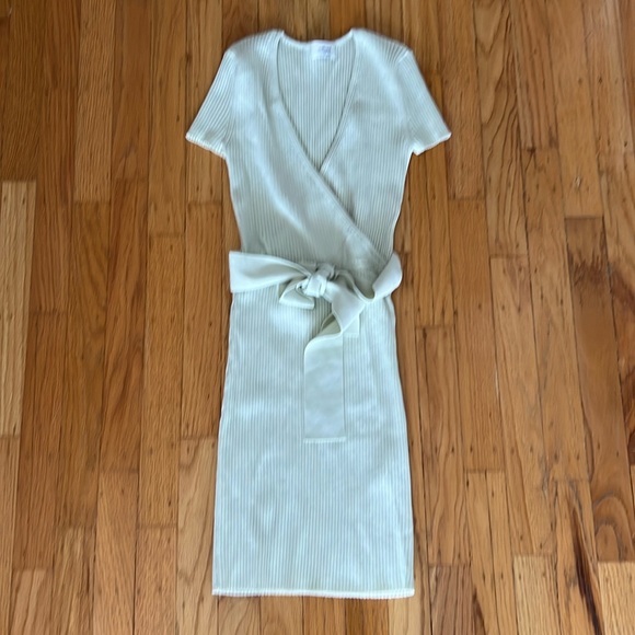 EUC Aritzia Wilfred All tied up wrap dress rainwash green XS - Picture 5 of 8